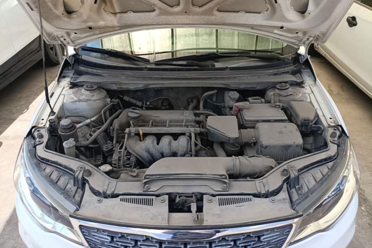 Used Kia Forte 2014 1.6L MT GL Engine Bay