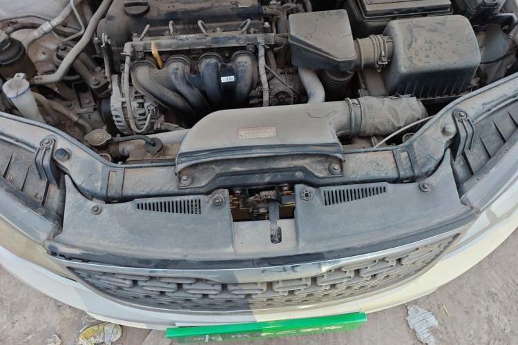 Used Kia Forte 2014 1.6L MT GL Engine Bay