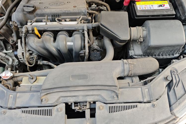 Used Kia Forte 2014 1.6L MT GL Engine Bay