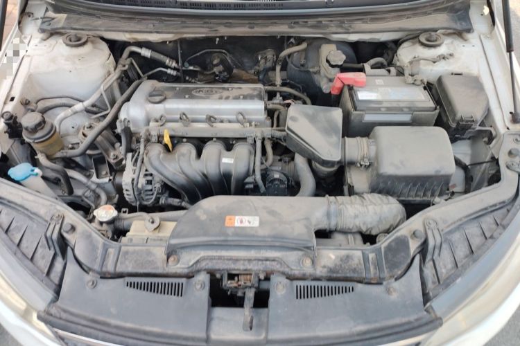 Used Kia Forte 2014 1.6L MT GL Engine Bay