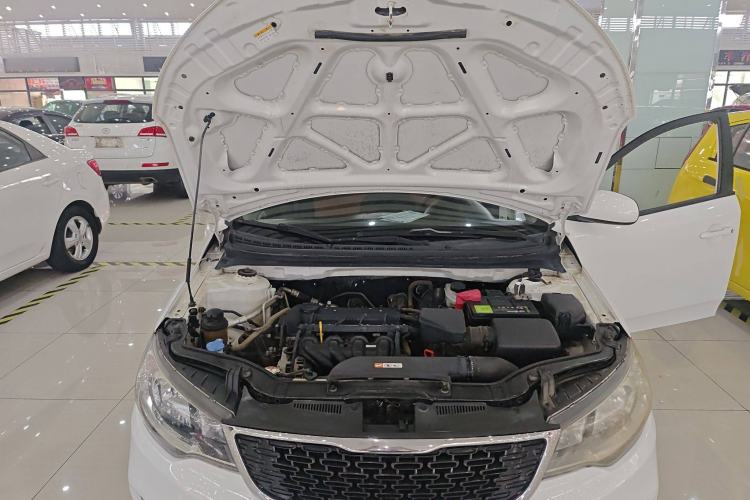 Used Kia Forte 2014 1.6L AT GL Engine Bay