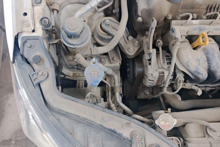 Used Kia Forte 2014 1.6L MT GL Engine Bay Right