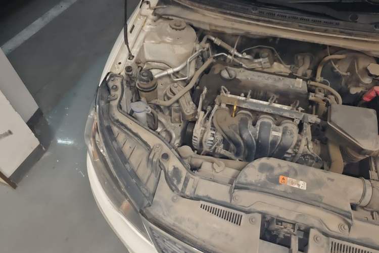 Used Kia Forte 2014 1.6L MT GL Engine Bay Right