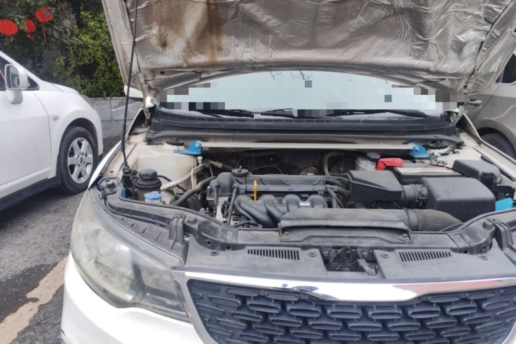 Used Kia Forte 2014 1.6L MT GL Engine Bay Right