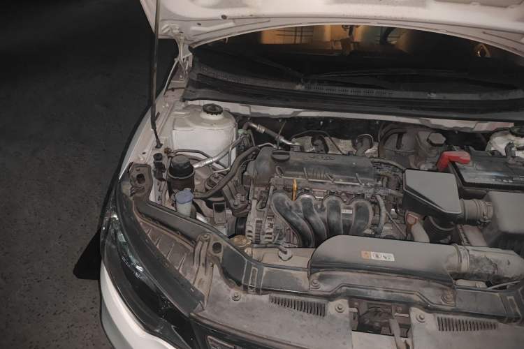 Used Kia Forte 2014 1.6L AT GL Engine Bay Right