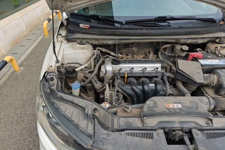 Used Kia Forte 2014 1.6L MT GL Engine Bay Right