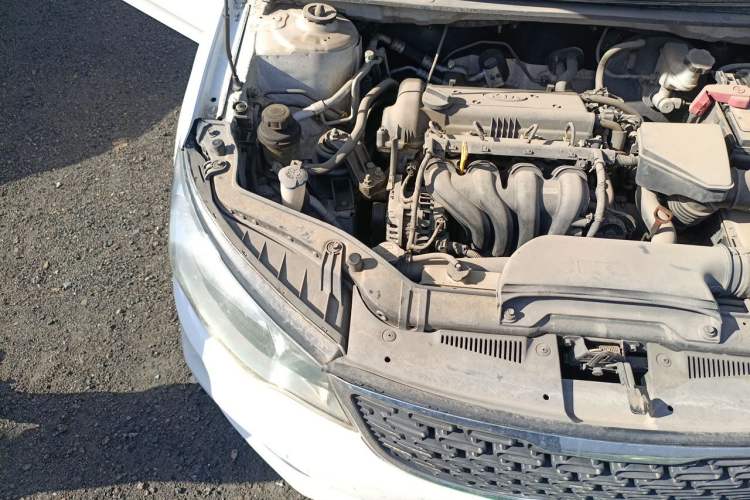 Used Kia Forte 2014 1.6L AT GL Engine Bay Right