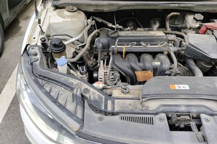 Used Kia Forte 2014 1.6L MT GL Engine Bay Right
