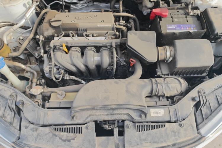 Used Kia Forte 2014 1.6L AT GL Engine Bay