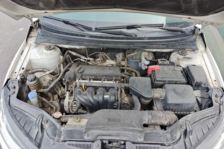 Used Kia Forte 2014 1.6L MT GLS Engine Bay