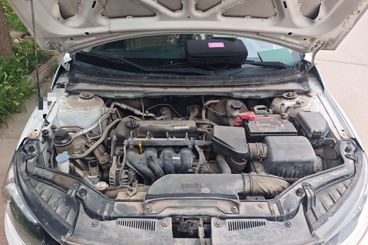 Used Kia Forte 2014 1.6L MT GL Engine Bay