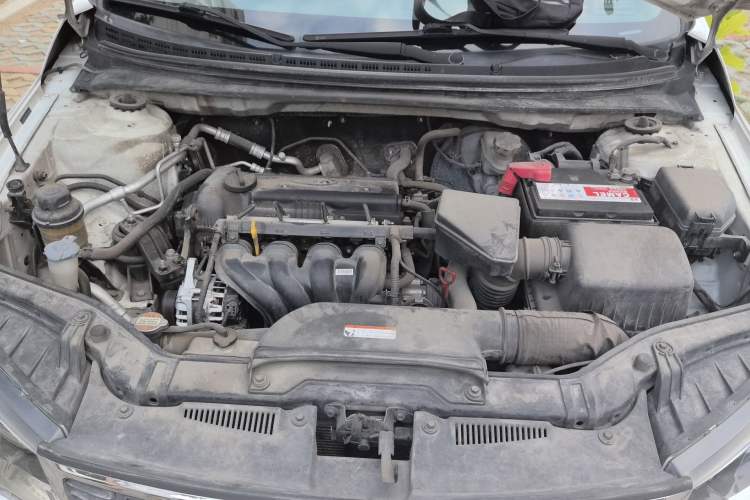 Used Kia Forte 2014 1.6L AT GL Engine Bay