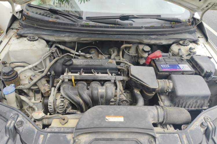 Used Kia Forte 2014 1.6L MT GL Engine Bay