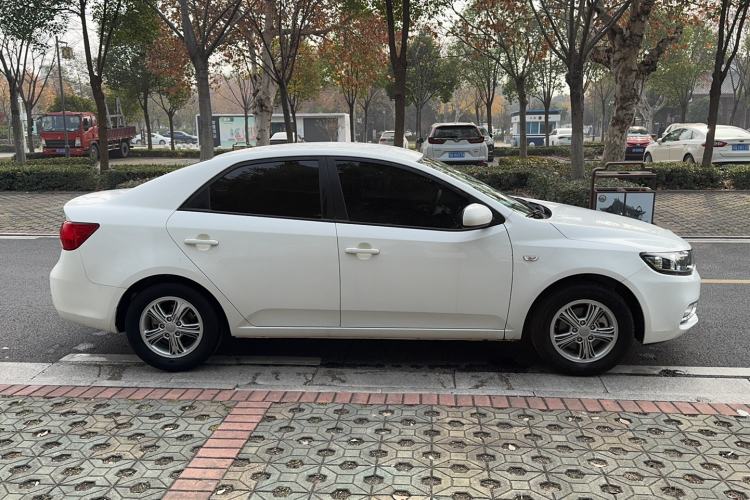 Used Kia Forte 2014 1.6L MT GL Exterior 2