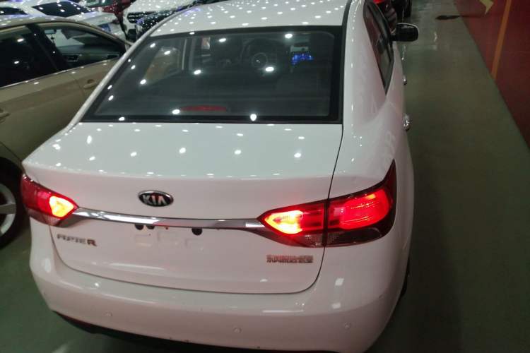 Used Kia Forte 2014 1.6L AT GL Exterior 4