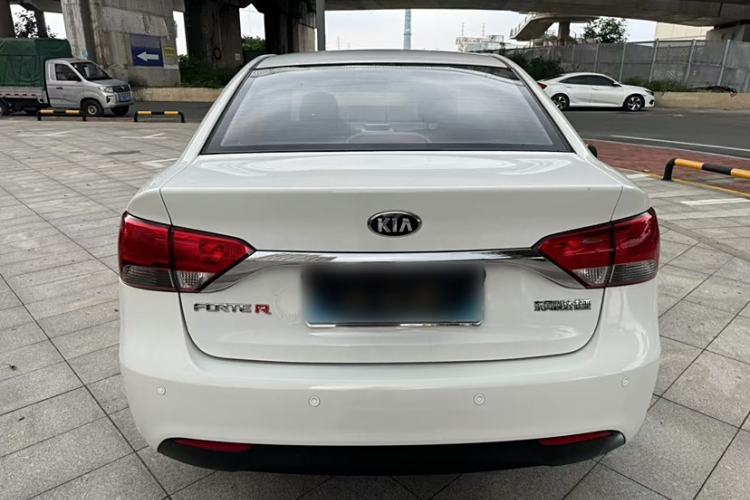 Used Kia Forte 2014 1.6L AT GL Exterior 4