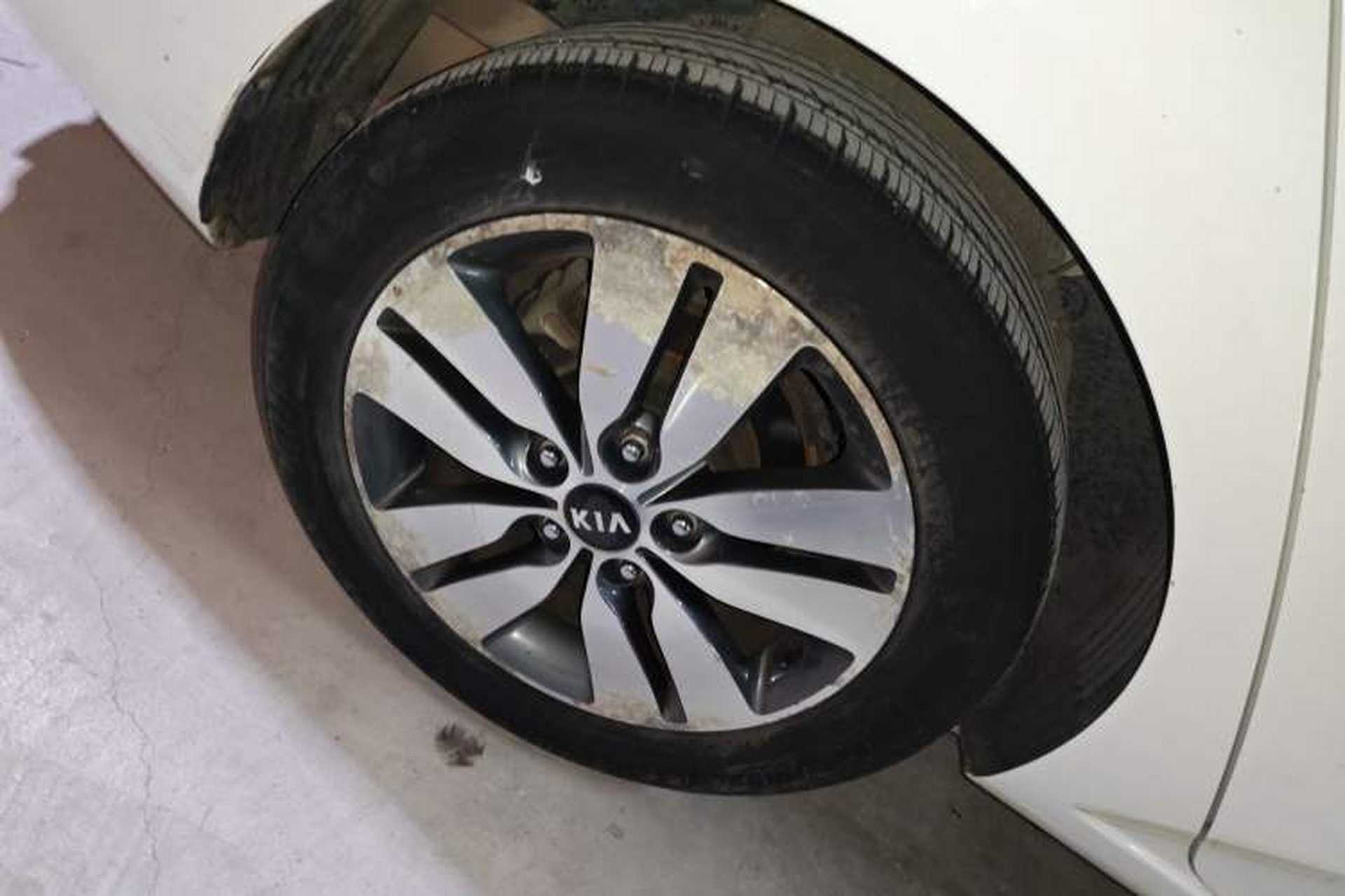 Used Kia Forte 2014 1.6L AT GLS Exterior 5
