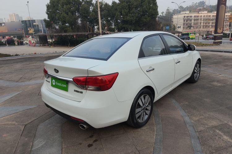 Used Kia Forte 2014 1.6L MT GLS Exterior 5