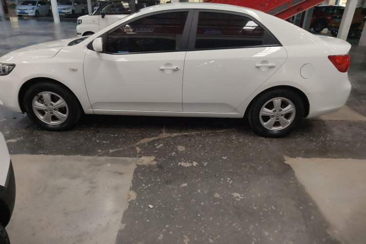 Used Kia Forte 2014 1.6L MT GL Exterior 7