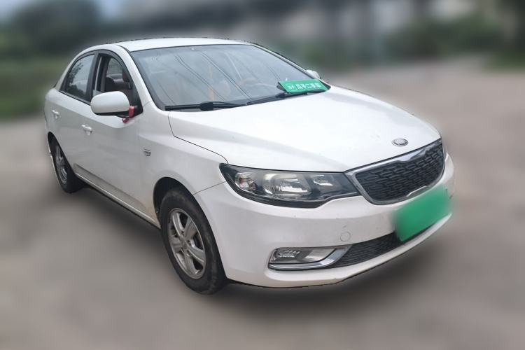 Used Kia Forte 2014 1.6L MT GL Front Right 45 Deg