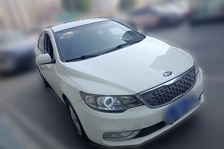 Used Kia Forte 2014 1.6L AT GL Front Right 45 Deg