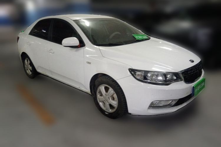 Used Kia Forte 2014 1.6L MT GL Front Right 45 Deg