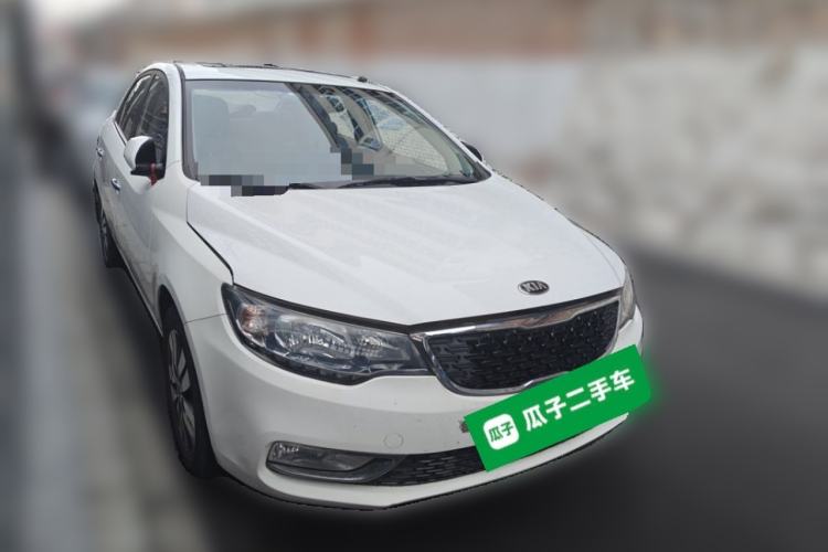 Used Kia Forte 2014 1.6L MT GLS Front Right 45 Deg