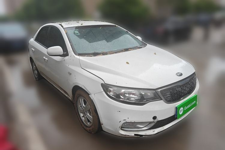 Used Kia Forte 2014 1.6L MT GL Front Right 45 Deg