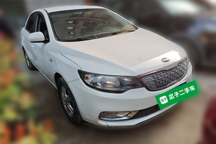 Used Kia Forte 2014 1.6L MT GL Front Right 45 Deg