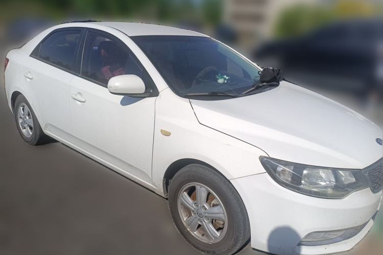 Used Kia Forte 2014 1.6L AT GL Front Right 45 Deg