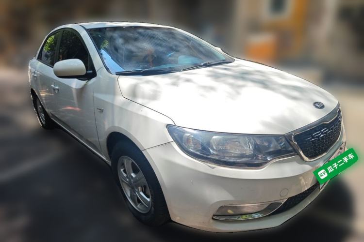 Used Kia Forte 2014 1.6L MT GL Front Right 45 Deg