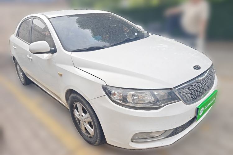 Used Kia Forte 2014 1.6L MT GL Front Right 45 Deg