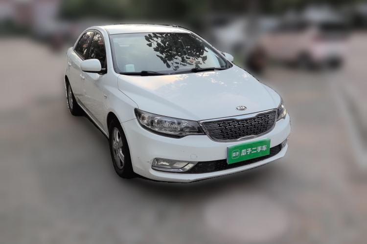 Used Kia Forte 2014 1.6L AT GL Front Right 45 Deg