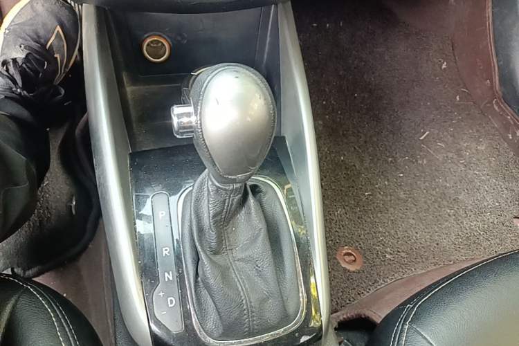 Used Kia Forte 2014 1.6L AT GL Gear Lever