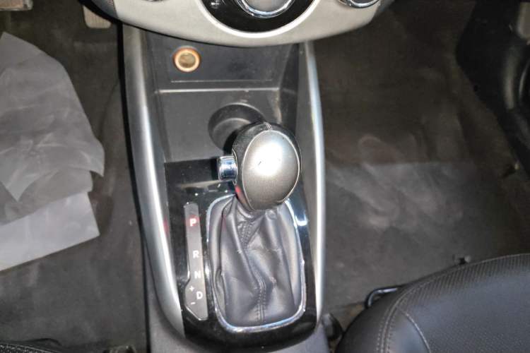 Used Kia Forte 2014 1.6L AT GLS Gear Lever