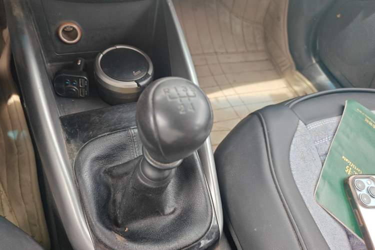 Used Kia Forte 2014 1.6L MT GL Gear Lever