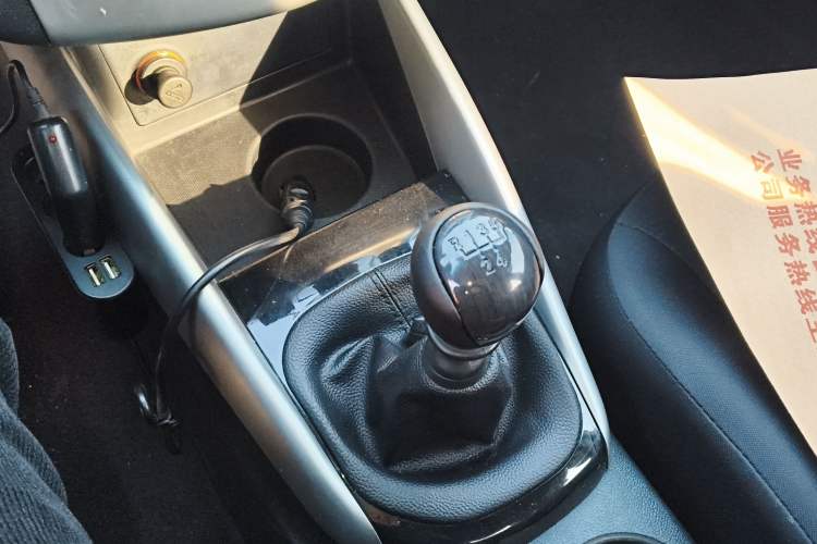 Used Kia Forte 2014 1.6L MT GL Gear Lever