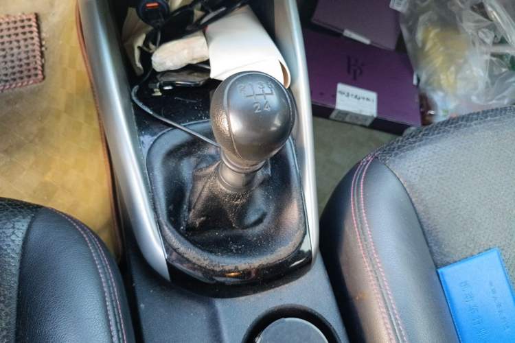 Used Kia Forte 2014 1.6L MT GL Gear Lever