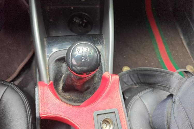 Used Kia Forte 2014 1.6L MT GL Gear Lever