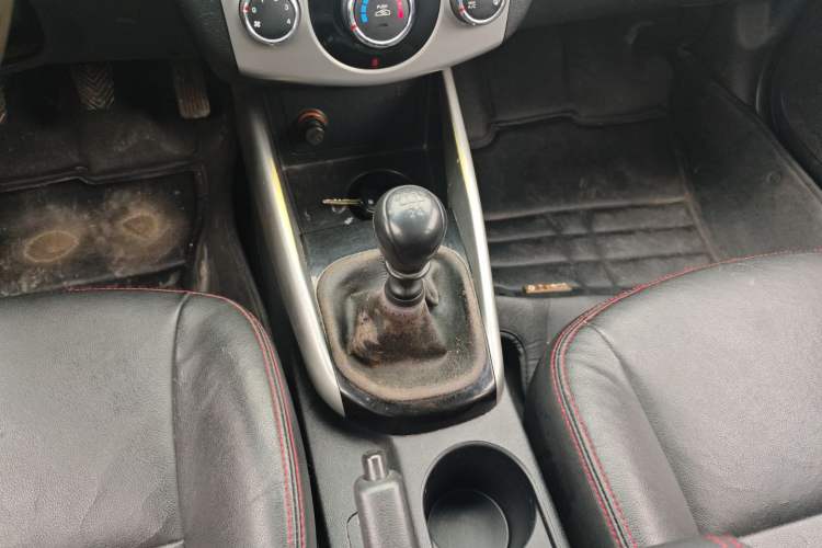 Used Kia Forte 2014 1.6L MT GL Gear Lever