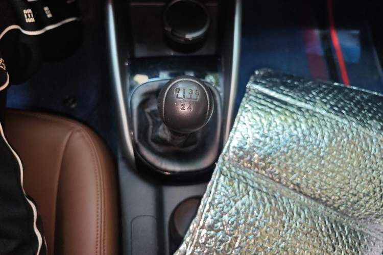 Used Kia Forte 2014 1.6L MT GL Gear Lever