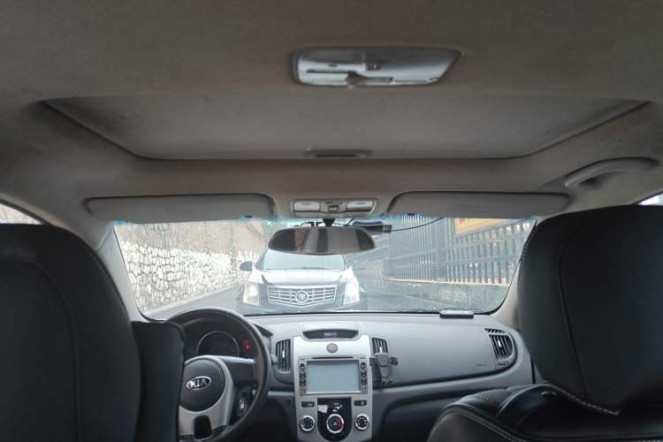 Used Kia Forte 2014 1.6L MT GLS Headliner