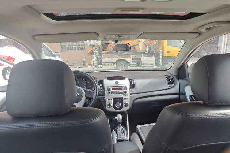 Used Kia Forte 2014 1.6L AT GLS Headliner