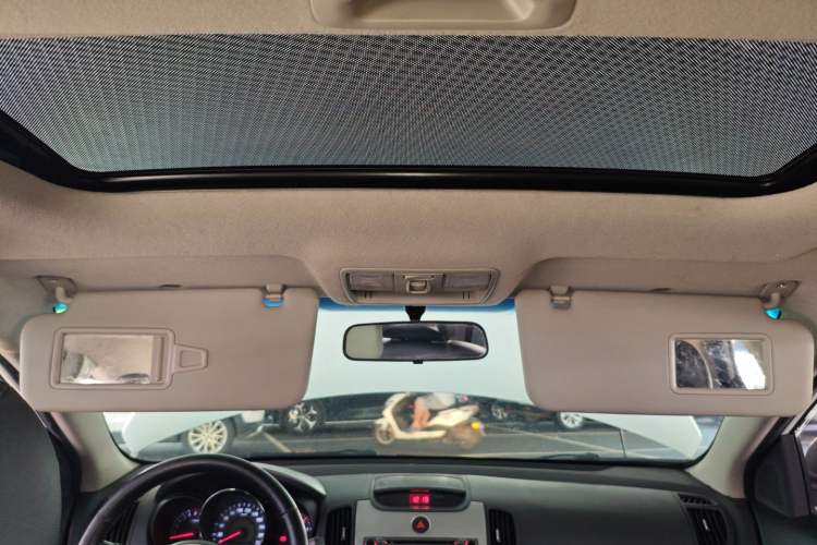 Used Kia Forte 2014 1.6L AT GLS Headliner