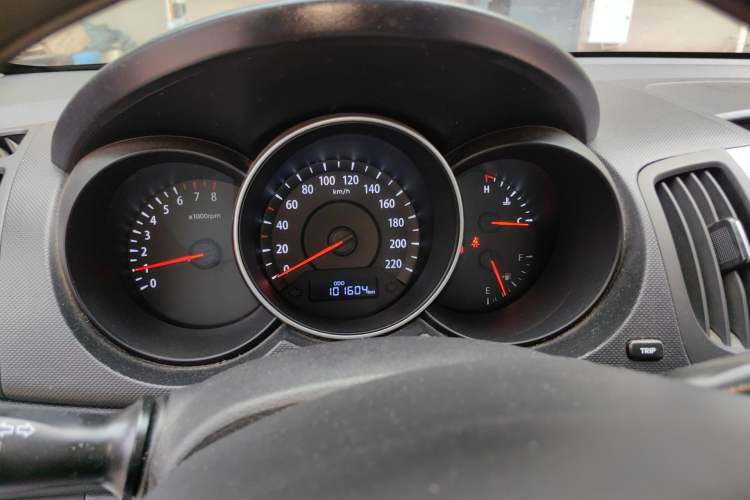 Used Kia Forte 2014 1.6L MT GL Instrument Cluster