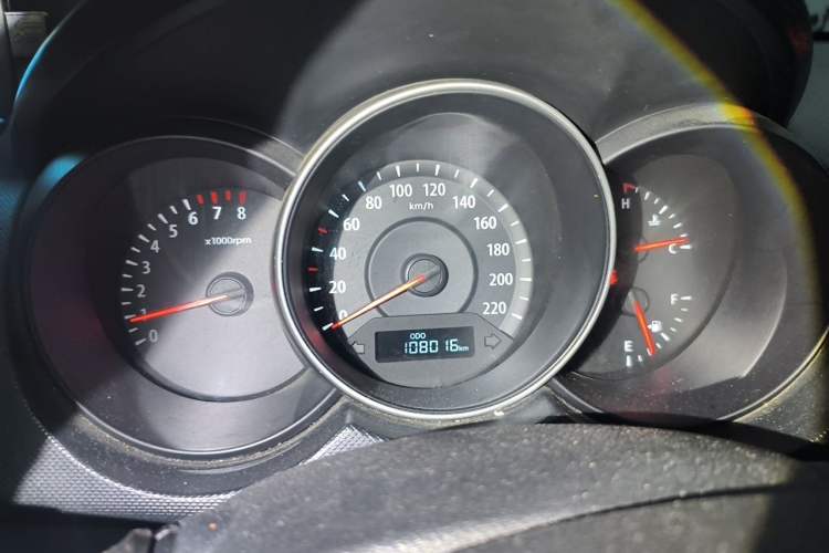 Used Kia Forte 2014 1.6L MT GL Instrument Cluster