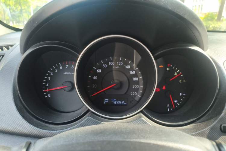 Used Kia Forte 2014 1.6L AT GL Instrument Cluster