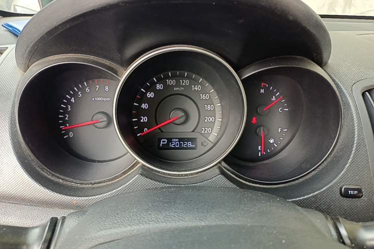 Used Kia Forte 2014 1.6L AT GL Instrument Cluster