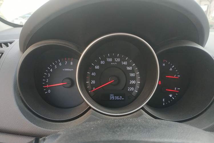 Used Kia Forte 2014 1.6L MT GL Instrument Cluster