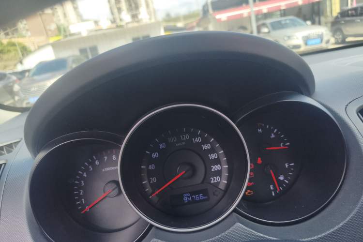 Used Kia Forte 2014 1.6L MT GL Instrument Cluster